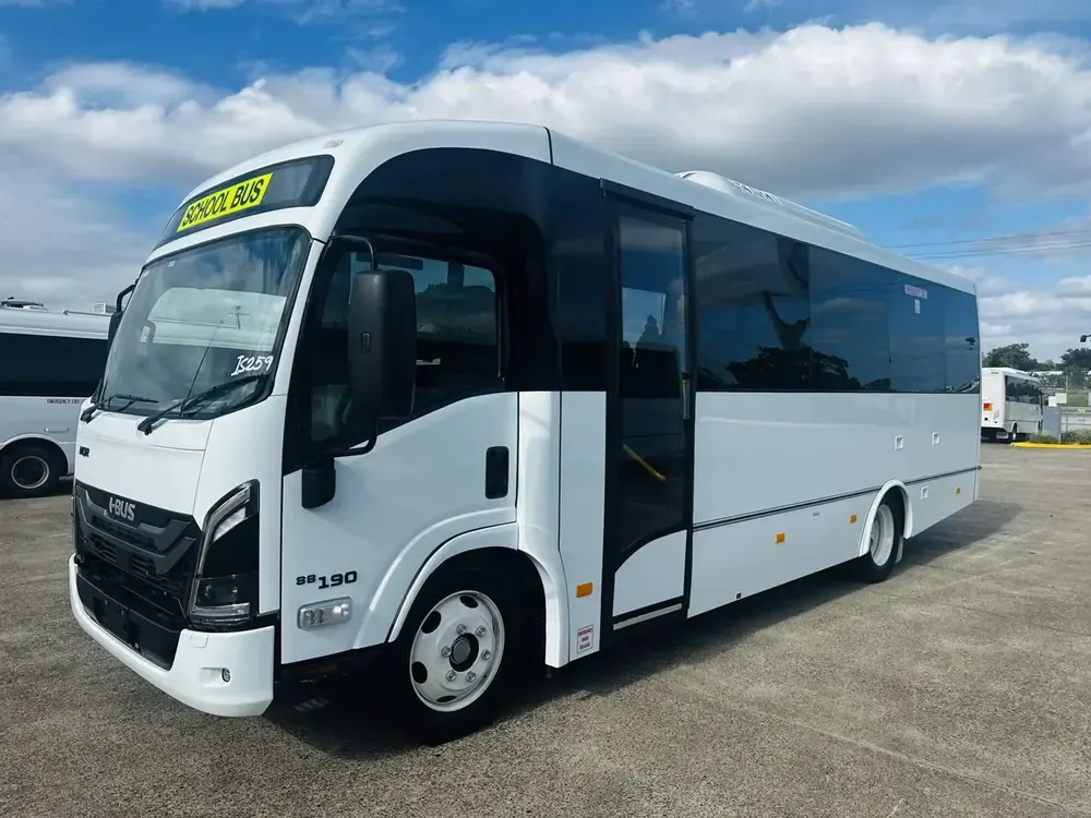 I-Bus 31-Seat (31+1) on the Isuzu NQR chassis